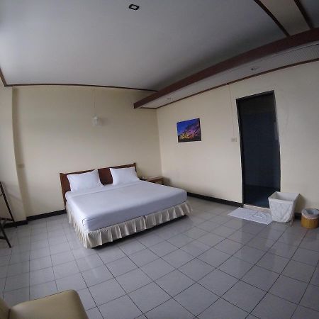 Tapee Hotel Surat Thani Exterior photo