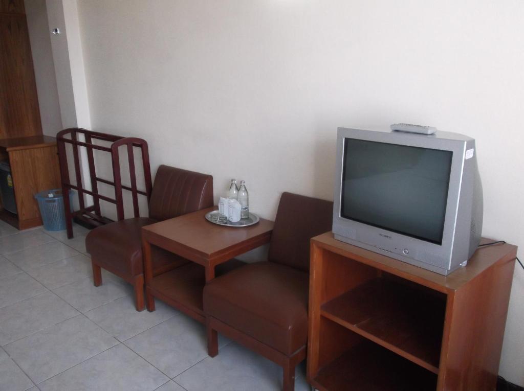Tapee Hotel Surat Thani Room photo