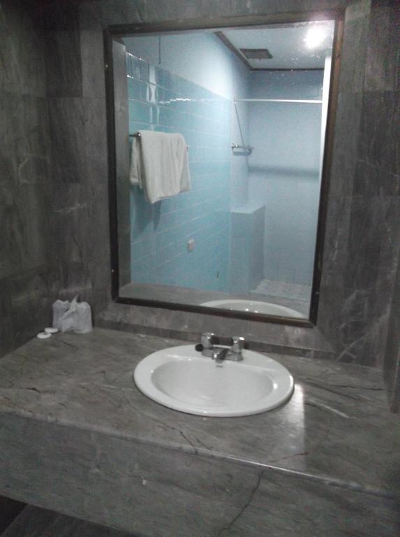 Tapee Hotel Surat Thani Room photo