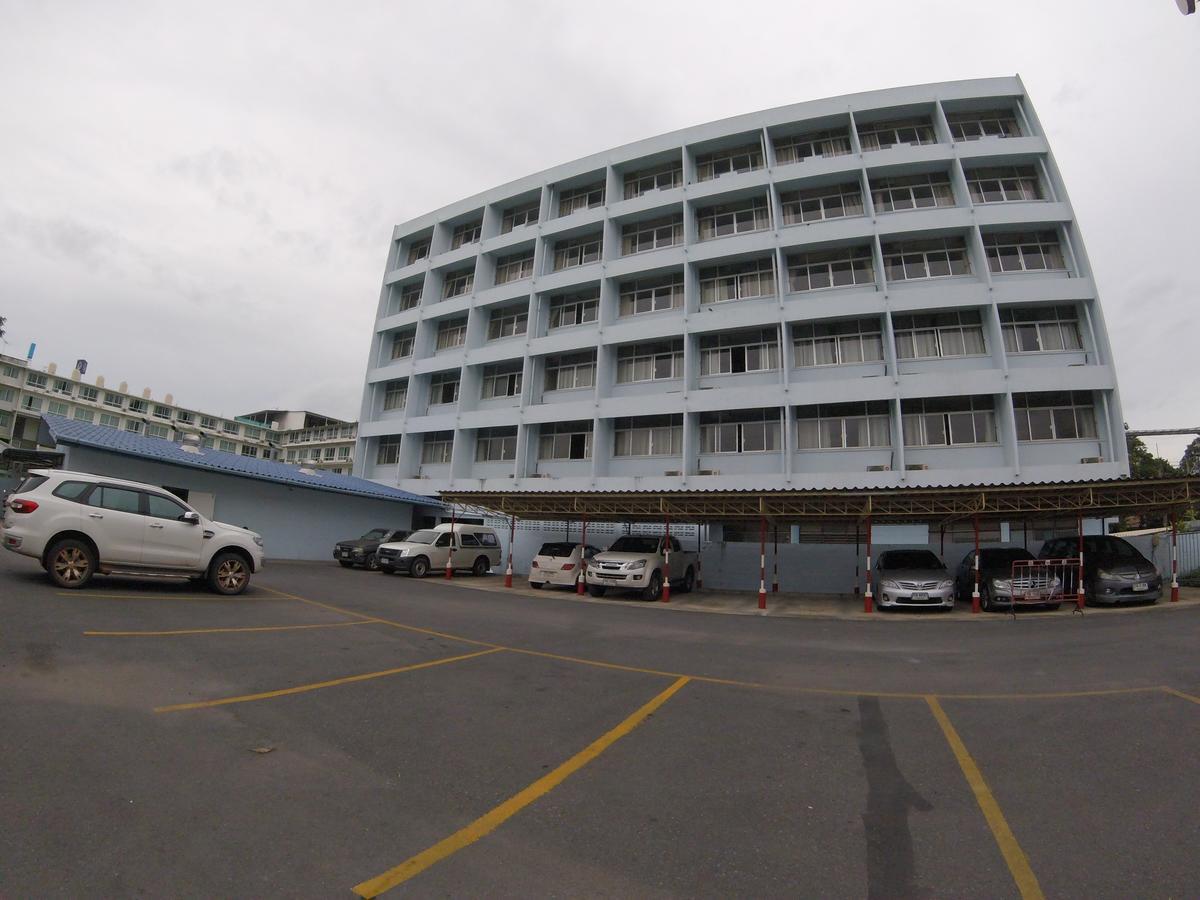 Tapee Hotel Surat Thani Exterior photo