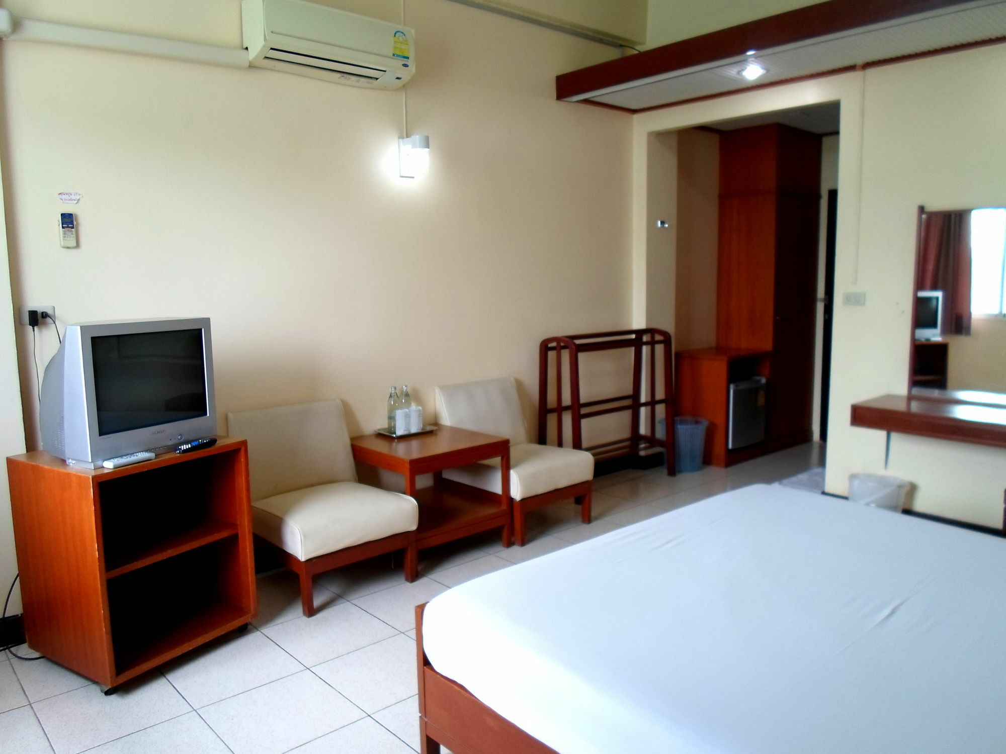 Tapee Hotel Surat Thani Exterior photo
